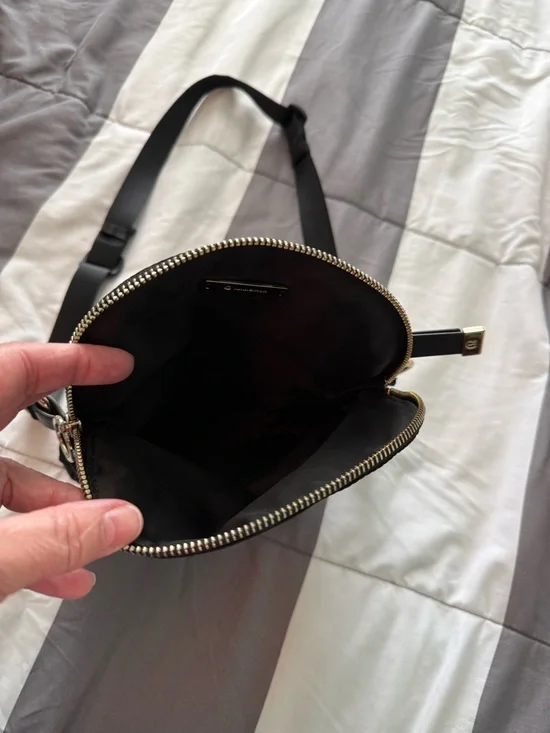 lululemon athletica Black Nylon Crossbody with Gold Hardware - Picture 3 of 4